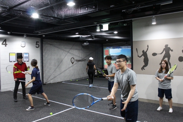 저비용 고효율 창업 아이템_(주)뉴딘콘텐츠의 스크린테니스 테니스팟