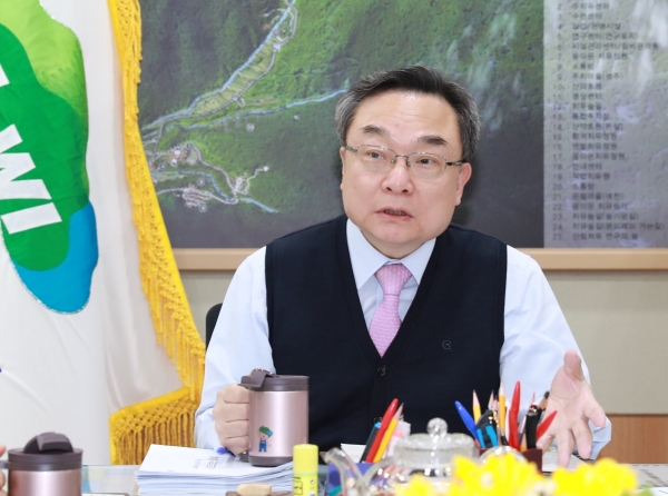 윤영균 산림복지진흥원장, 플라스틱 프리 챌린지 동참