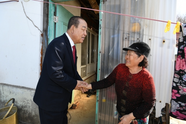 황선봉 예산군수, 제100주년 3·1절 독립유공자 유족 위문