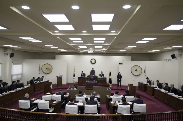 공주시의회 임시회 모습