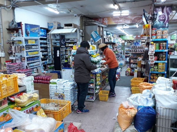 대덕구, 어린이 기호식품 조리‧판매업소 민·관 합동 특별점검 모습