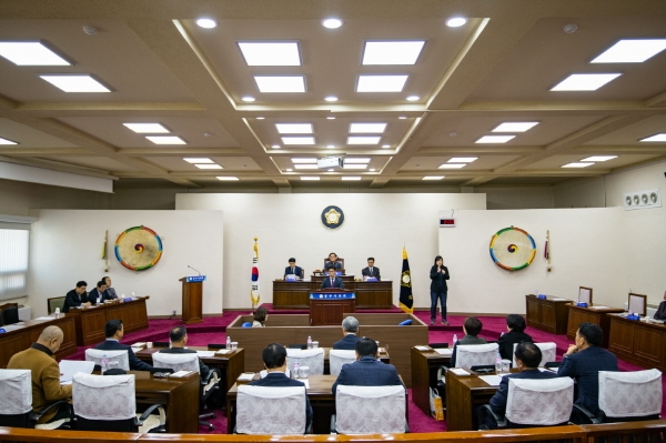 제206회 임시회 폐회