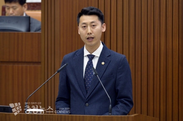 시정질문하는 세종시의회 이태환 의원 / 충청뉴스 최형순 기자