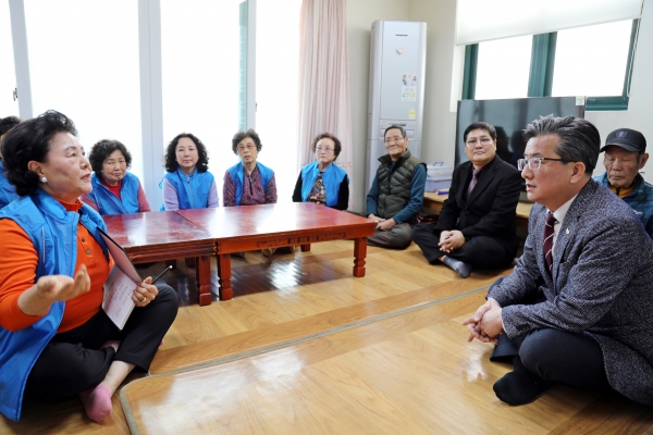 정용래 유성구청장, 경로당 방문 의견청취 및 시설 점검