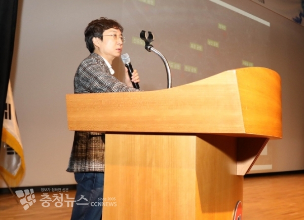 건축가 유현준 교수 “어디서 살 것인가” 특강 / 충청뉴스 최형순 기자