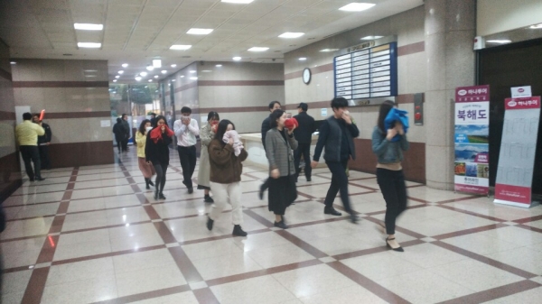 중구 민방위의 날 화재대피훈련 모습