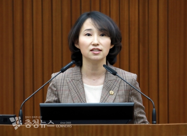 5분 발언하는 이윤희 세종시의회 의원 / 충청뉴스 최형순 기자
