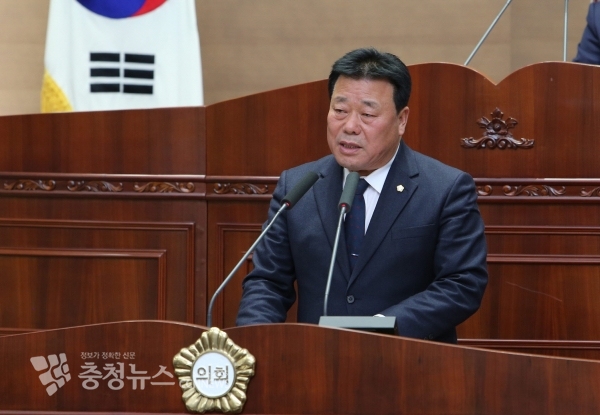 5분 발언하는 허 욱 천안시의회 의원 / 충청뉴스 최형순 기자