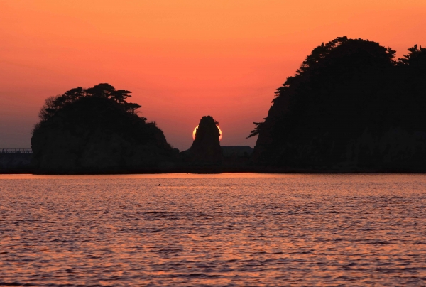 치영근 작가_왜목일출, 27х40inch, 2019.