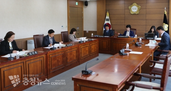 천안시의회 행정안정위원회(위원장 엄소영) / 충청뉴스 최형순 기자
