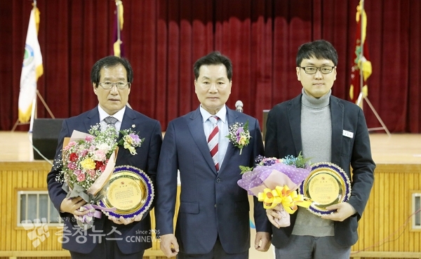 서산시의회 임재관 의장(좌) / 충청뉴스 최형순 기자