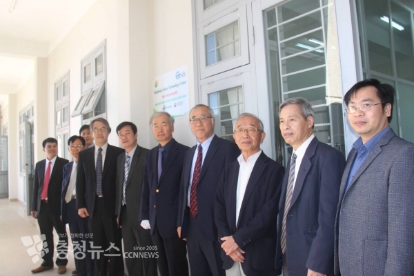 대한민국 원자력 기술자립의 주역들이 모인 글로벌원자력전략연구소가 베트남 달랏대학교에 방사선안전기술센터를 설립했다.