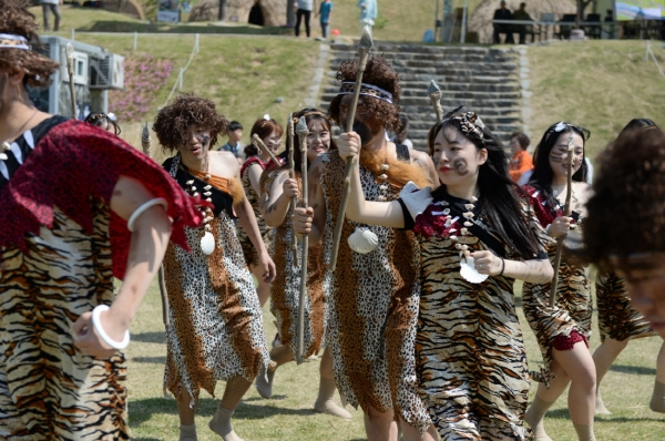 지난해 공주 석장리구석기 축제 모습