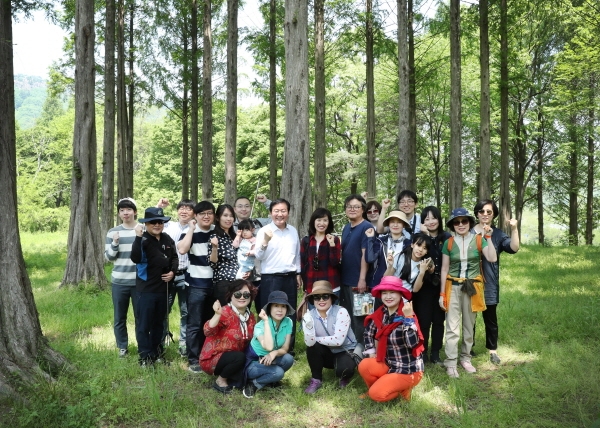 11일 흑석동 노루벌 등에서 장종태 서구청장 등이 참석한 가운데 소셜기자단 초청 서구명소 팸투어