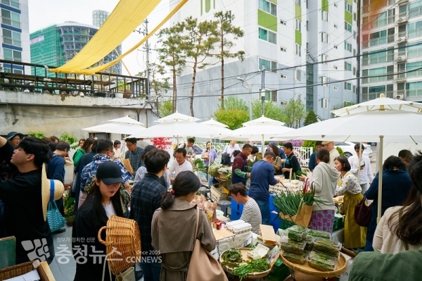 도심 속 넉넉한 시골인심, 우리동네 직거래장터