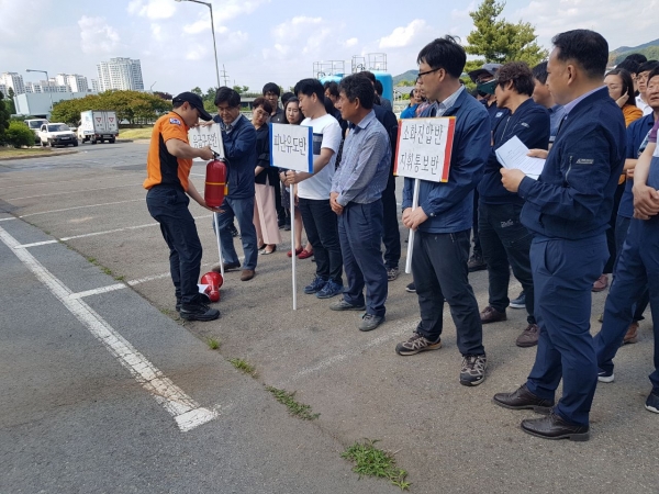화재 대응 소방훈련 실시 모습