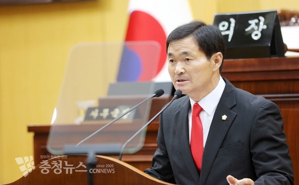 5분 발언하는 안원기 서산시의회 의원 / 충청뉴스 최형순 기자