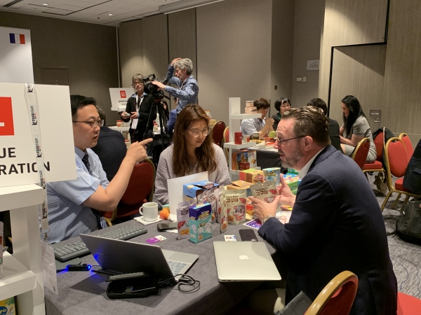 2019 파리 K-Food Fair 참가업체 상담모습