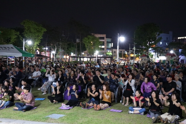 지난 22일 가장동 들말어린이공원에서 도심 속 작은 음악회 개최