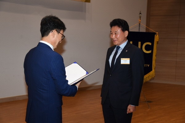 지방자치행정대상 3년연속 수상