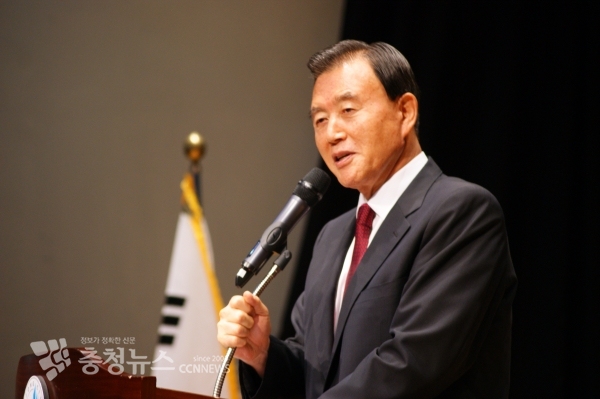 축사하는 자유 한국당 홍문표 의원 / 충청뉴스 최형순 기자