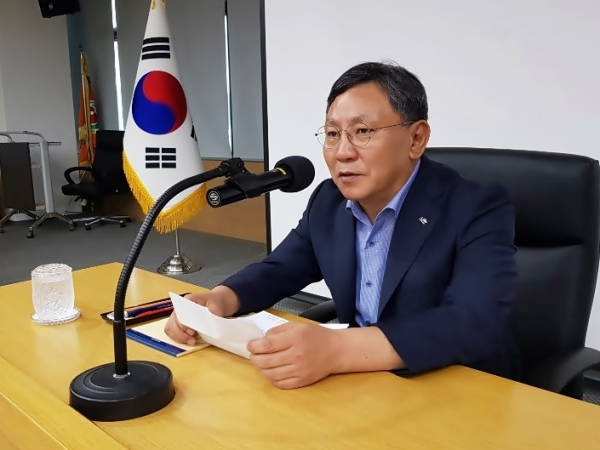 조익문 농어촌공사 상임감사는 9일 워크숍에서 감사인이 모범을 보여 반칙과 특권을 일소해 청렴문화를 정착시킬 것 주문