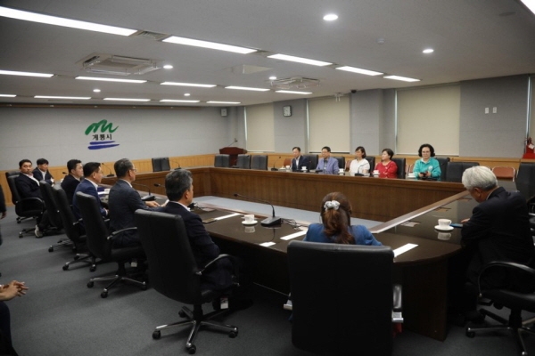 김종민 의원, 계룡파라디아아파트 주민들과 간담회