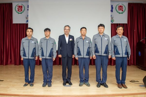 무재해 유공자 포상 후 기념촬영