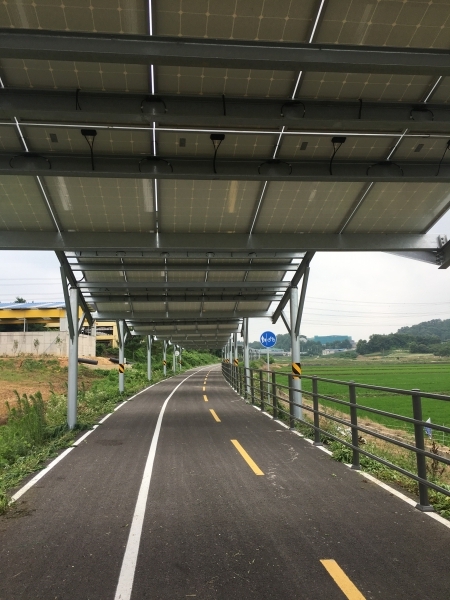 아산시 태양광 자전거 도로 전경