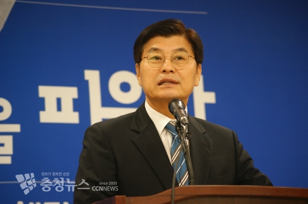 브리핑하는 이춘희 세종시장 / 충청뉴스 최형순 기자