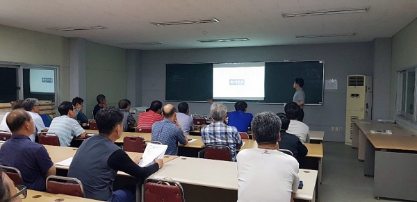한국농어촌공사와 한국중부발전이 협업해 농가 온실가스 감축노력을 보상활용하는 농업 기업 상생형 온실가스감축사업을 시작하고 설명회 개최