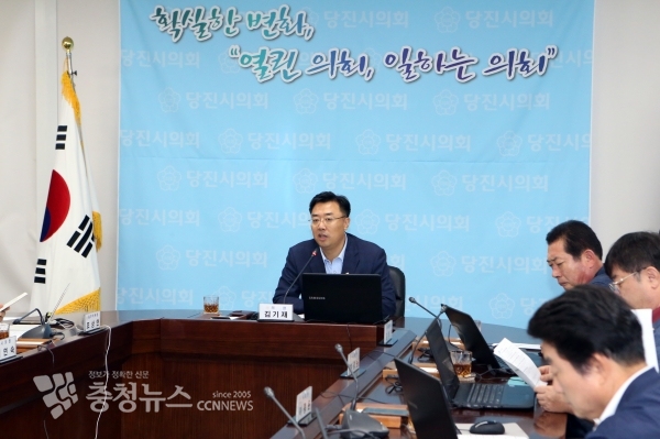 8월 중 의원출무일