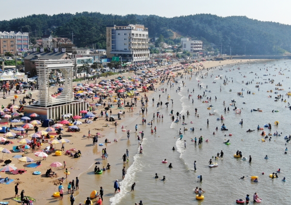 만리포해수욕장 인파