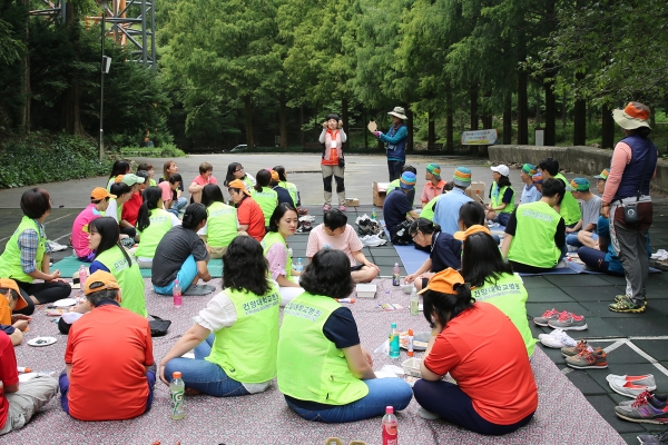 사랑나누리봉사단은 지난 24일 대전 서구 장안동 소재 정신건강증진시설 우리누리를 방문해 봉사활동 진행