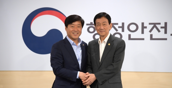 (왼)황명선 논산시장 (오) 진영 행정안전부 장관