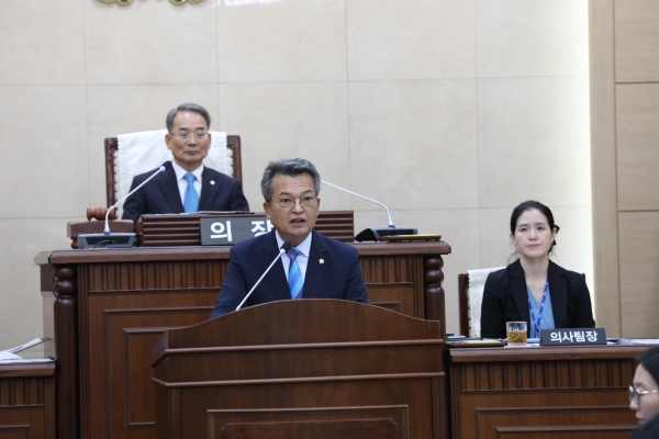 계룡시의회, 제137회 임시회 최헌묵의원 5분발언 모습