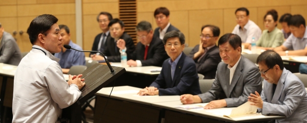 3일 대전대학교 30주년 기념관에서 지역주민 200여 명이 참석한 가운데 국립 호국철도박물관 유치 방안을 주제로 제70차 동구포럼 개최