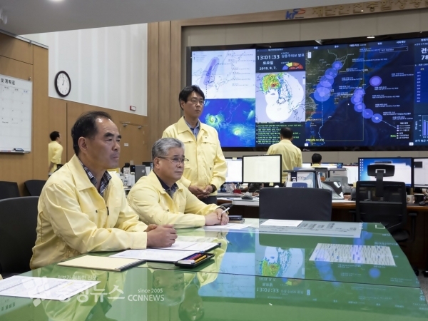 김인식 사장은 농작물과 농업기반시설물에 피해가 없도록 긴장의 끈을 놓지 않고 총력 대응을 당부했다.