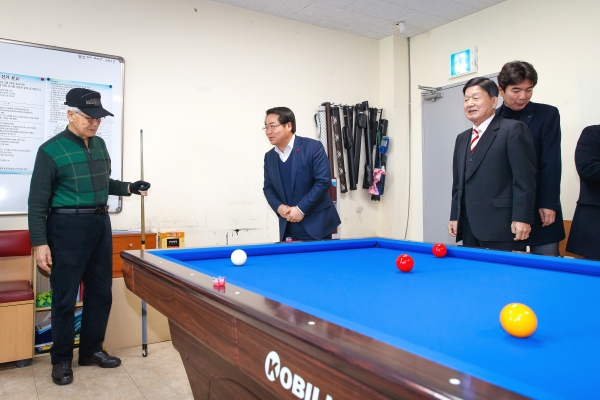 어르신이 행복하고 따뜻한 ‘효도 아산’(아산노인종합복지관).