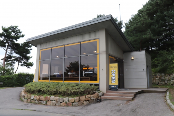 골프존카운티 안성W 무인편의점 전경