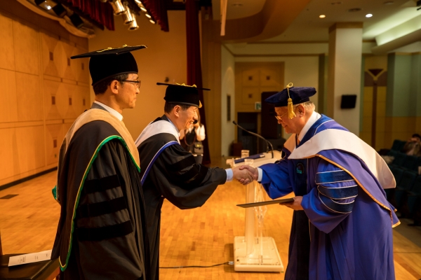 남서울대, 김수연 목사에게 ‘제1호 명예박사’ 학위 수여