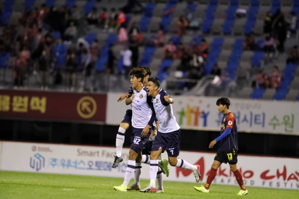 이정문, 안토니오.