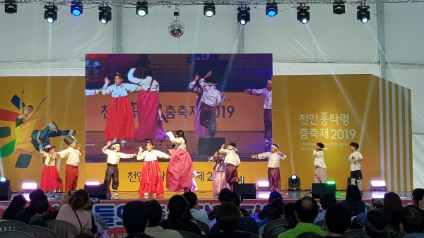 출산장려 퍼포먼스 경연대회