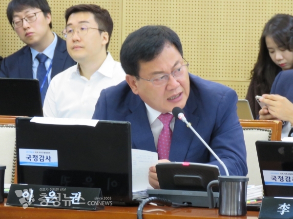 이은권 의원이 7일 코레일 국정감사에서 질의하고 있다.