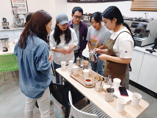 다독다독 프로그램에 참여중인 수강생 모습