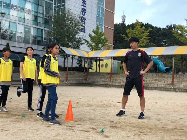 아산 시민과 함께하는 비타민 스쿨, 북수초 방문 (박성우 선수).