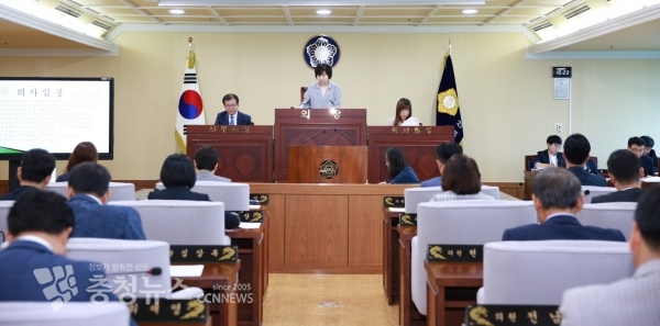 제214회 임시회 본회의 개회장면