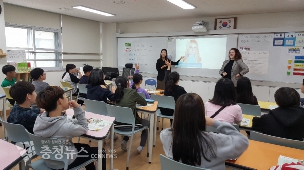 영어과 우수 협력수업 공개 및 수업나눔 실시