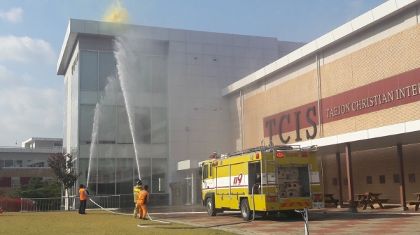 31일 대전외국인학교에서 2019 재난대응 안전한국훈련과 연계한 fire drill(화재대피훈련) 실시