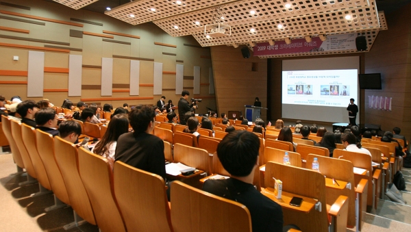 목원대는 6일(수) 교내 사범관 408호에서 ‘2019 대학생 크리에이티브 어워즈’를 개최했다.